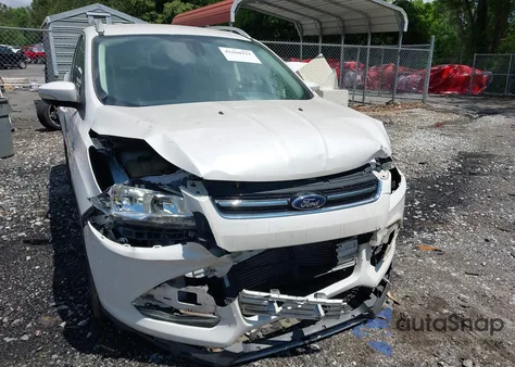 2015 Ford Escape Titanium из США, поврежденный, VIN 1FMCU0JX9FUA98696